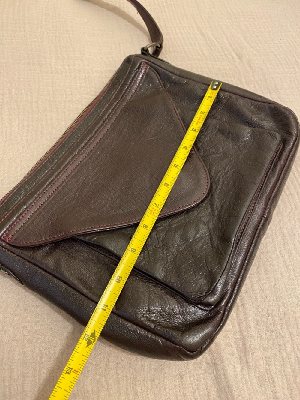 LAUREN MERKIN Classic Dark Brown Leather Crossbody Bag -  Women's Shoulder Bag - Picture 4 of 11